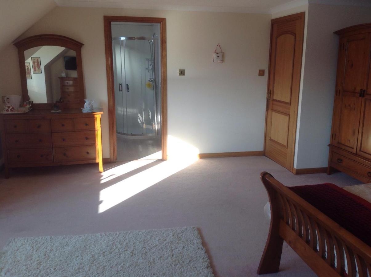 Ronaldsvoe Bed And Breakfast Fort William Luaran gambar